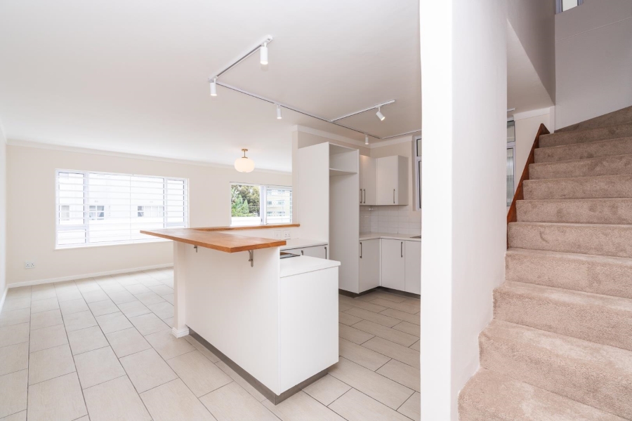 To Let 2 Bedroom Property for Rent in Sea Point Western Cape